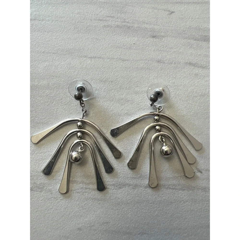 Silver Tone Articulating Paddle Earrings - Picture 2 of 3